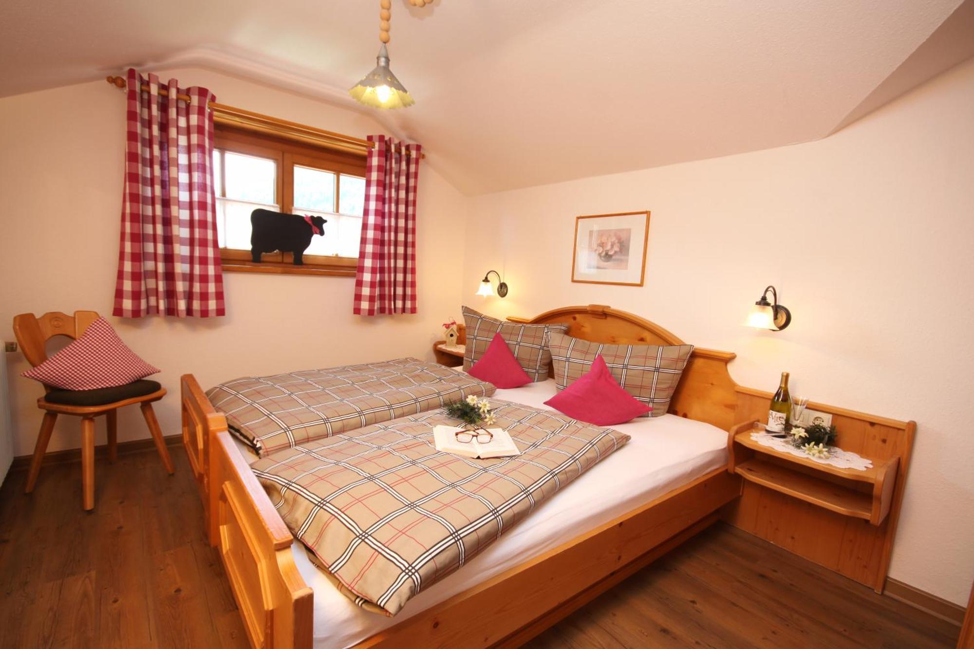 Haus Susanne - Top-Ferienwohnungen - Sommer-Bergbahn Inklusive โอเบอร์ไมเซลชไตน์ ภายนอก รูปภาพ