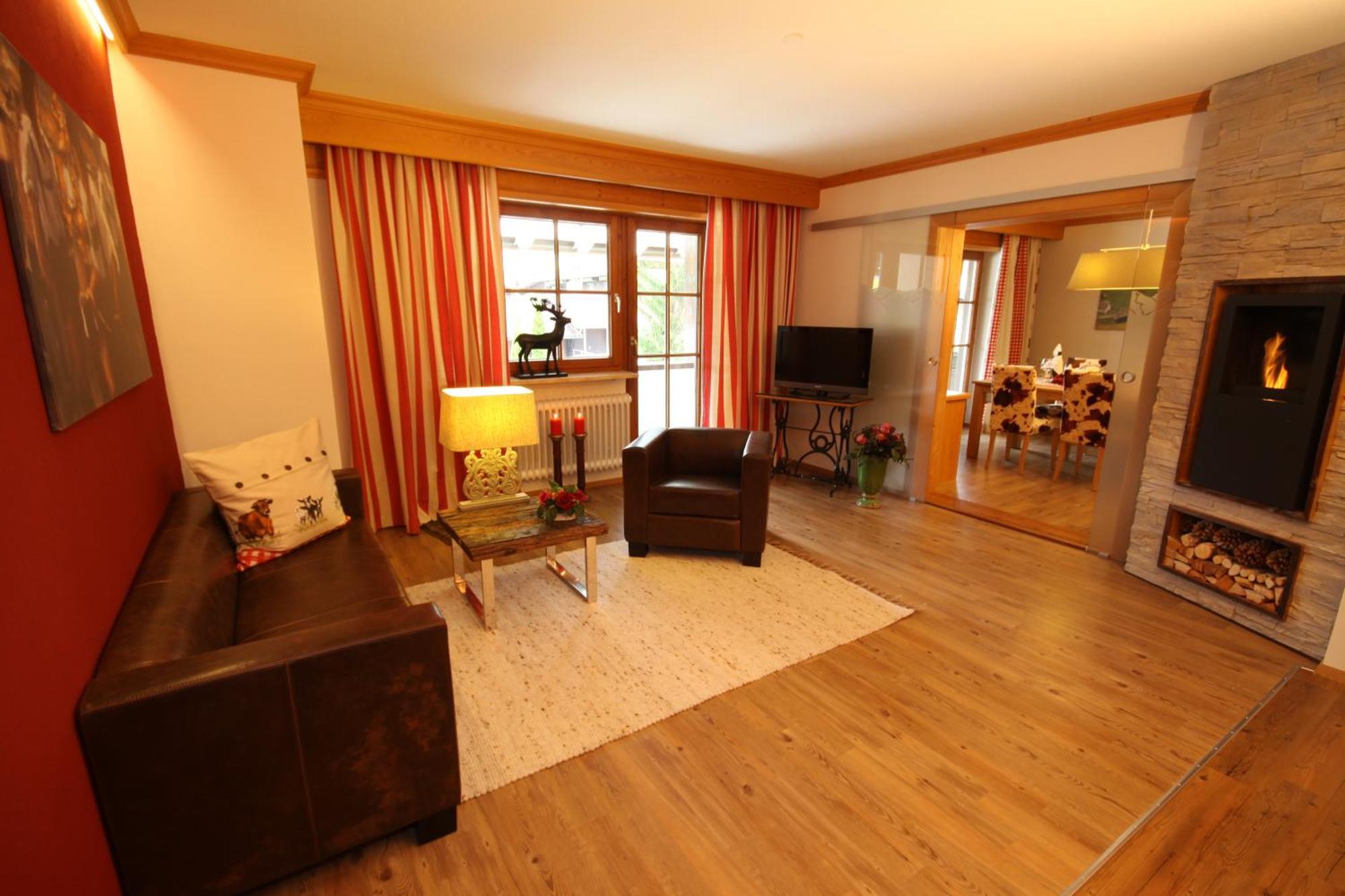 Haus Susanne - Top-Ferienwohnungen - Sommer-Bergbahn Inklusive โอเบอร์ไมเซลชไตน์ ภายนอก รูปภาพ