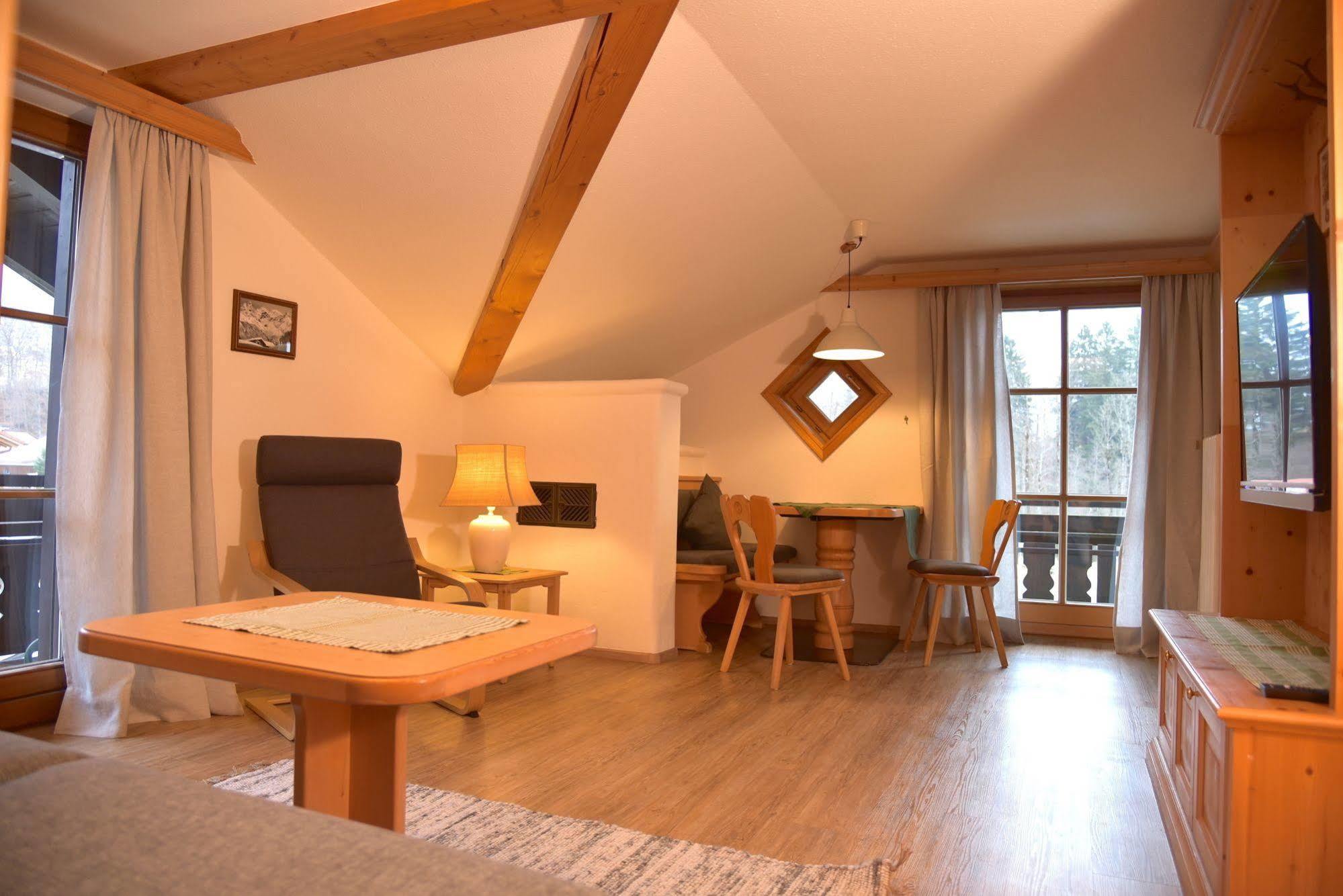 Haus Susanne - Top-Ferienwohnungen - Sommer-Bergbahn Inklusive โอเบอร์ไมเซลชไตน์ ภายนอก รูปภาพ