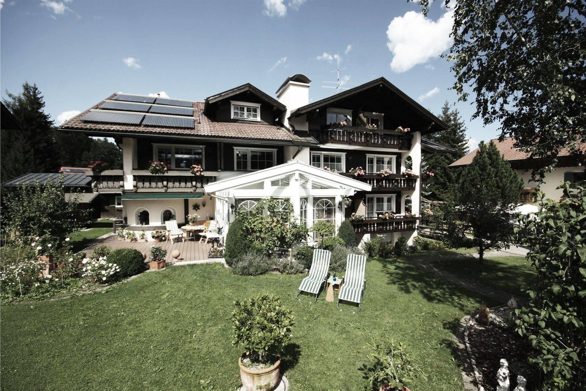 Haus Susanne - Top-Ferienwohnungen - Sommer-Bergbahn Inklusive โอเบอร์ไมเซลชไตน์ ภายนอก รูปภาพ