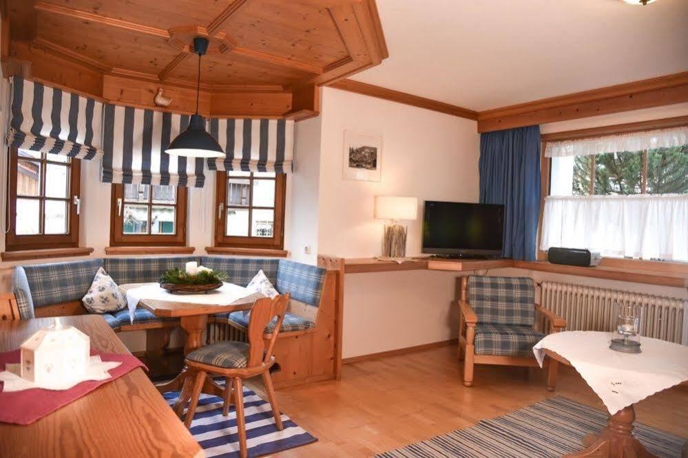 Haus Susanne - Top-Ferienwohnungen - Sommer-Bergbahn Inklusive โอเบอร์ไมเซลชไตน์ ภายนอก รูปภาพ